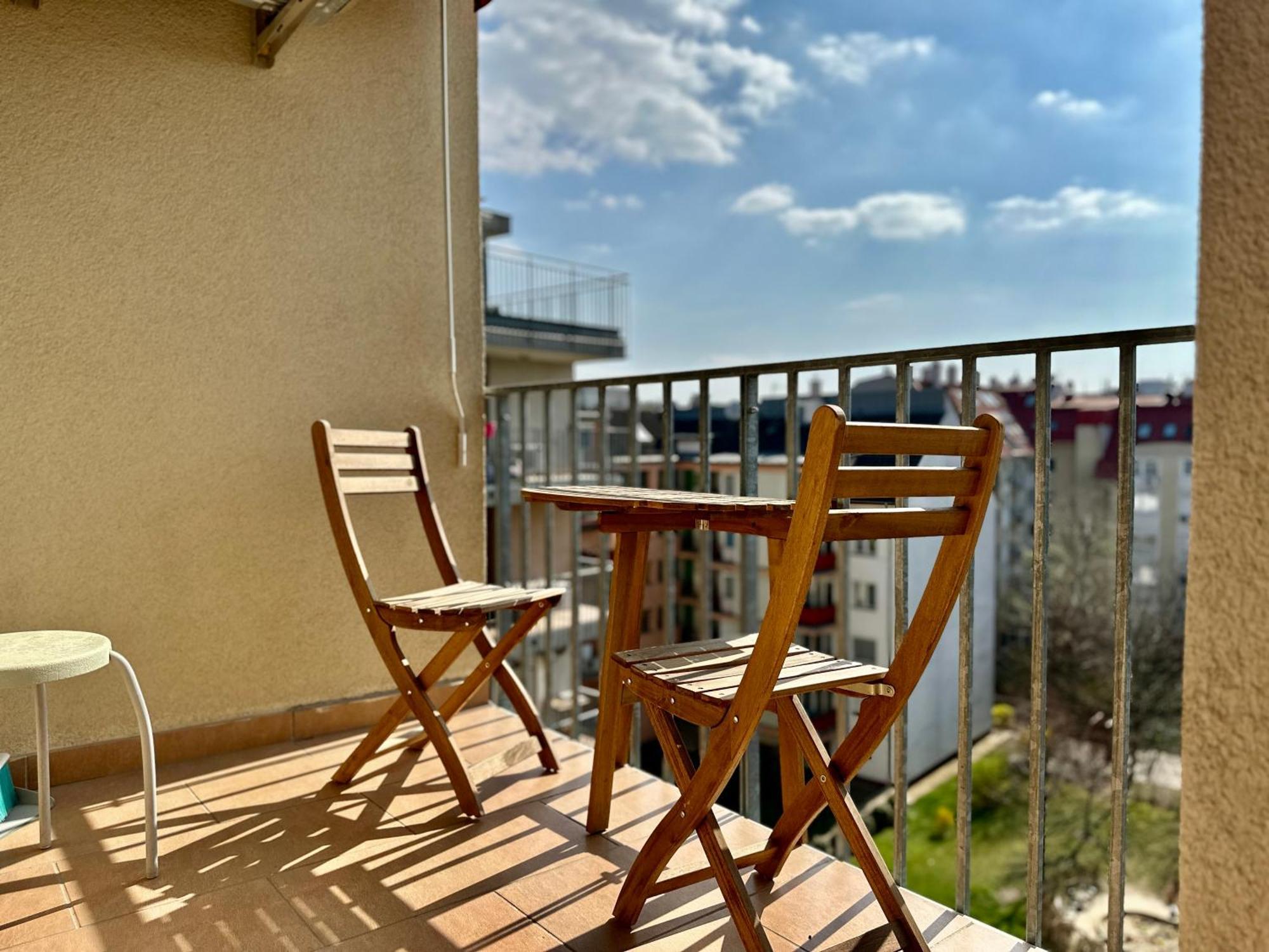 City Break Apartment - Private Garage, Ac, Balcony Будапешт Экстерьер фото
